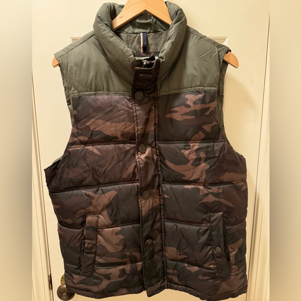 Levis puffer vest
